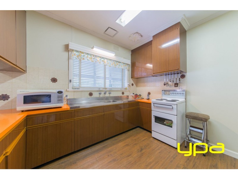 24 Maude Avenue, Glenroy VIC 3046