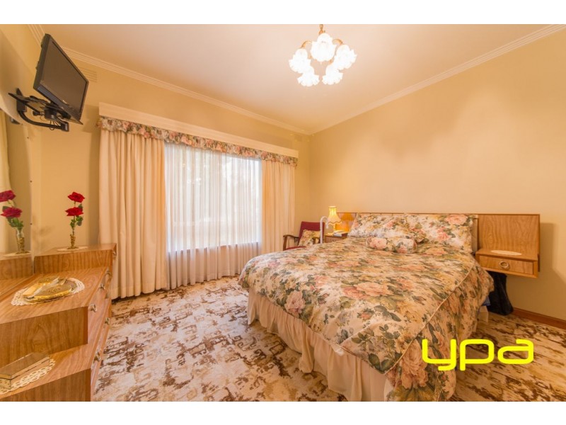 24 Maude Avenue, Glenroy VIC 3046