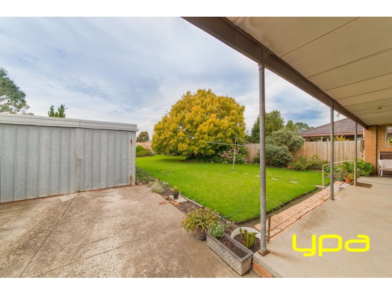 24 Maude Avenue, Glenroy VIC 3046