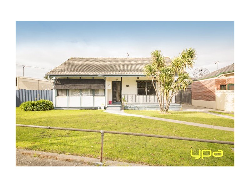 37 Gosford Crescent, Broadmeadows VIC 3047