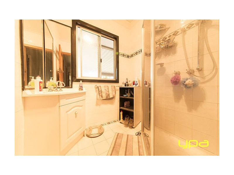 37 Gosford Crescent, Broadmeadows VIC 3047