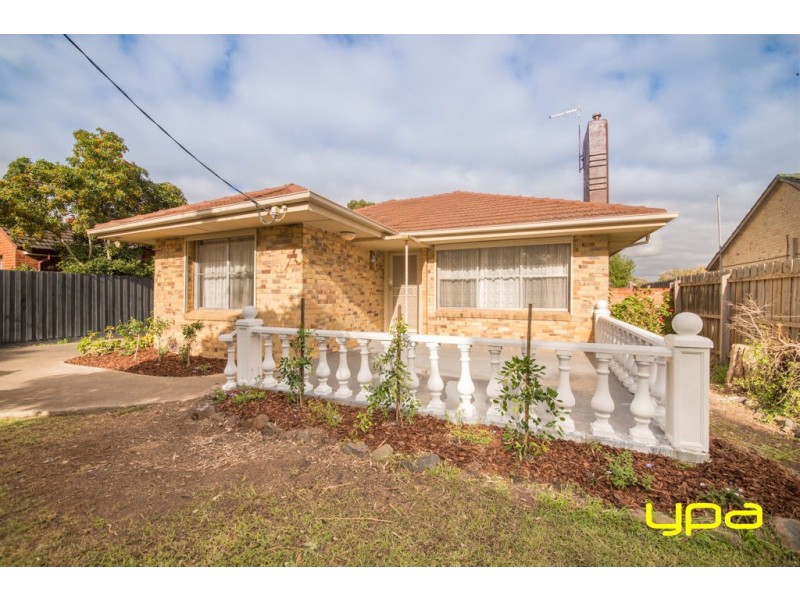 13 Robinson Street, Jacana VIC 3047
