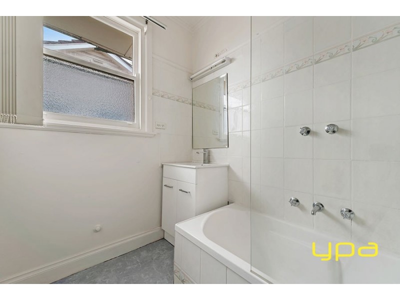 25 Hilda Street, Glenroy VIC 3046
