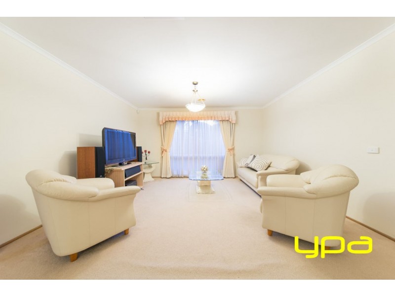 4 Gellion Place, Roxburgh Park VIC 3064