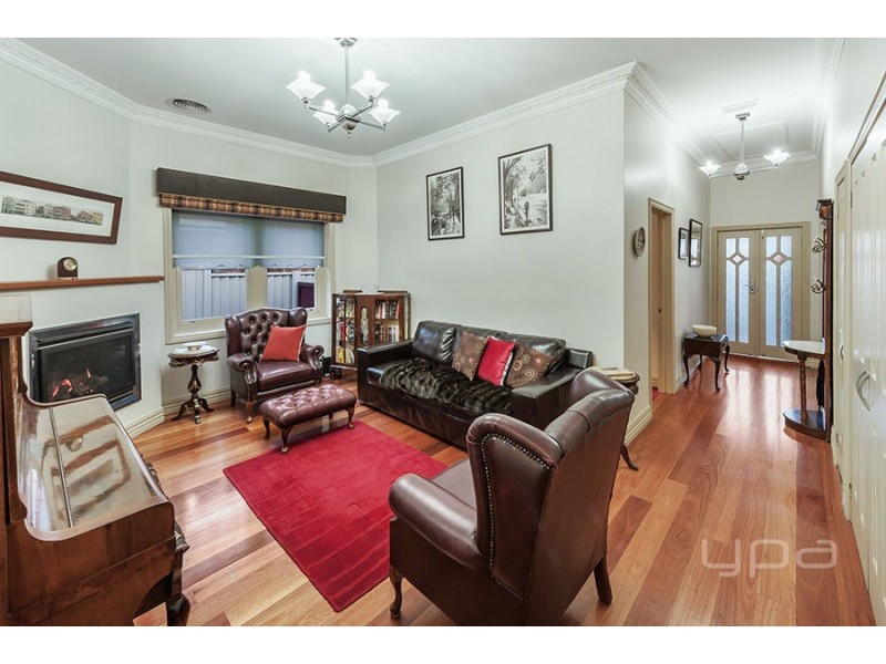 30 Grundy Grove, Pascoe Vale South VIC 3044