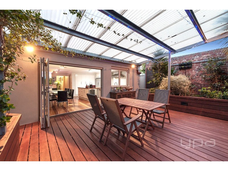 30 Grundy Grove, Pascoe Vale South VIC 3044