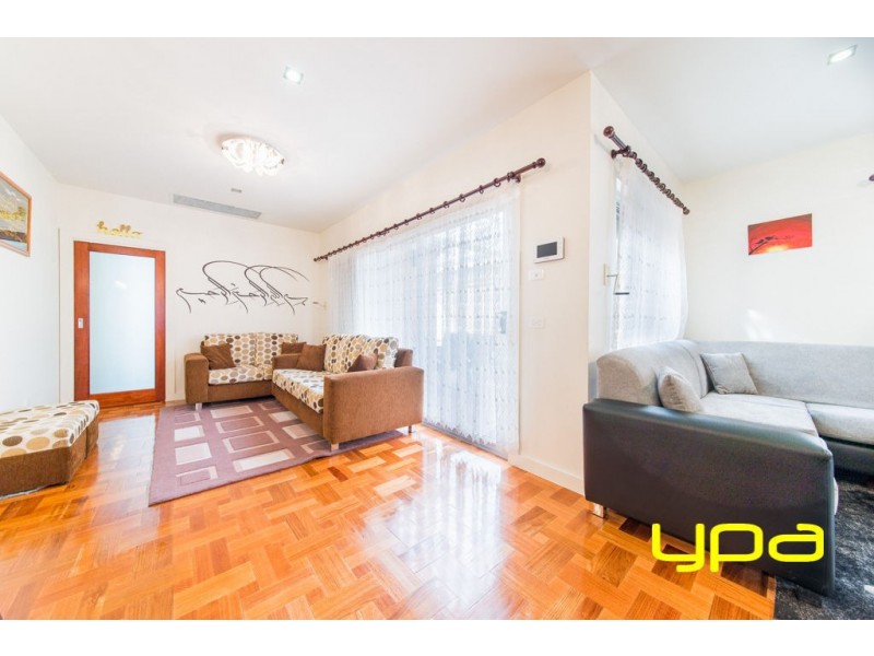 9 Merlynston Close, Dallas VIC 3047