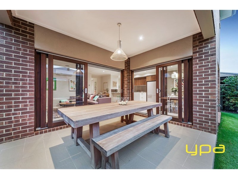 19 Stradling Rise, Mernda VIC 3754