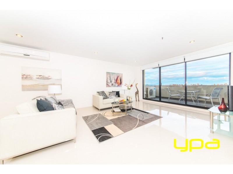 350/73 Lake Street, Caroline Springs VIC 3023