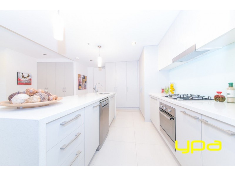 350/73 Lake Street, Caroline Springs VIC 3023