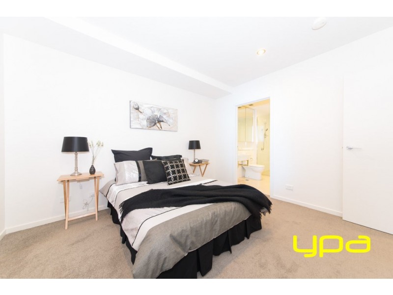 350/73 Lake Street, Caroline Springs VIC 3023