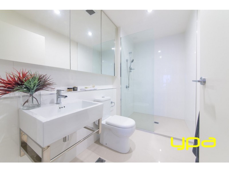 350/73 Lake Street, Caroline Springs VIC 3023