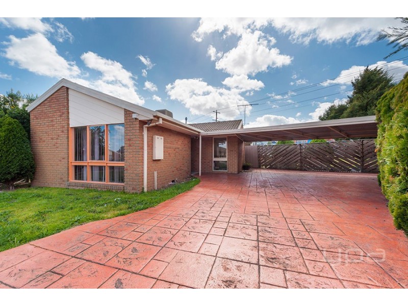 10 Binnak Court, Meadow Heights VIC 3048
