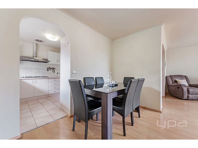 10 Binnak Court, Meadow Heights VIC 3048