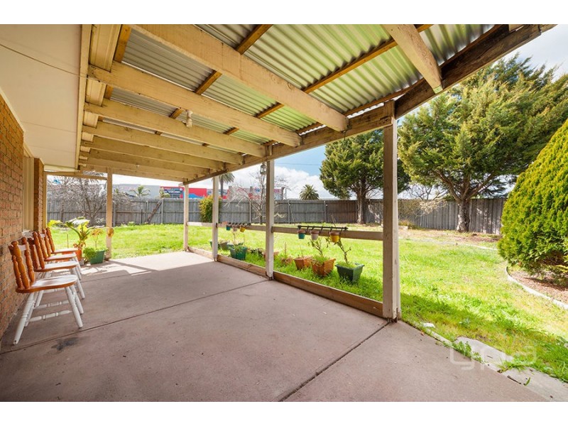 10 Binnak Court, Meadow Heights VIC 3048