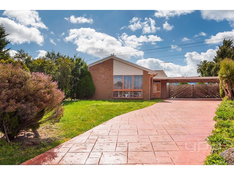 10 Binnak Court, Meadow Heights VIC 3048