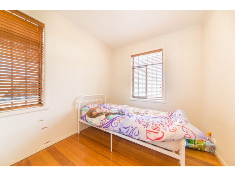 17 Boort Street, Dallas VIC 3047