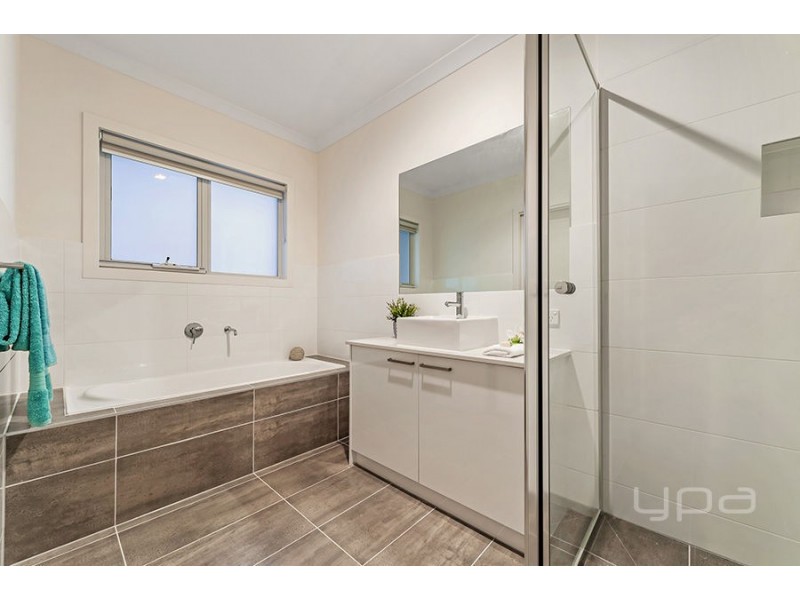 3/170 – 172 Hilton Street, Glenroy VIC 3046
