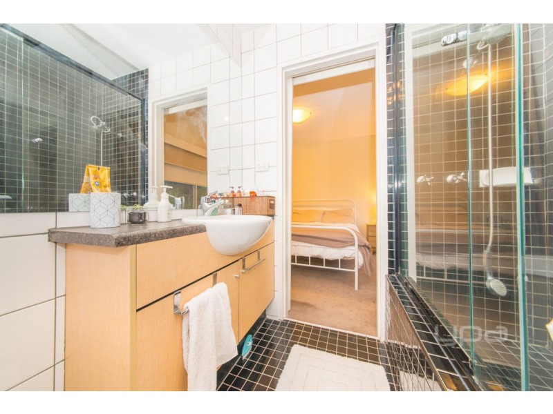 5/56 Nicholson Street, Essendon VIC 3040