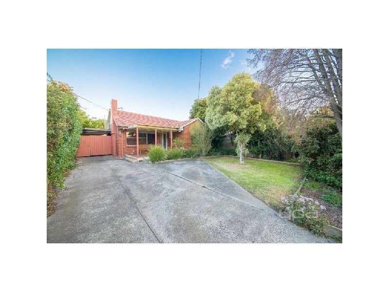 2 Bannister Street, Jacana VIC 3047