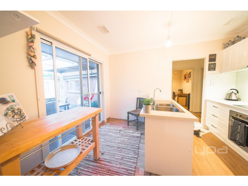 2 Bannister Street, Jacana VIC 3047