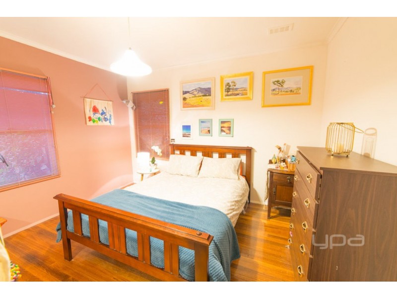 2 Bannister Street, Jacana VIC 3047