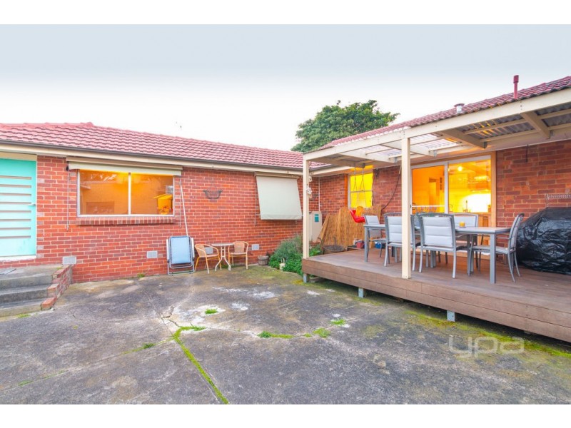 2 Bannister Street, Jacana VIC 3047