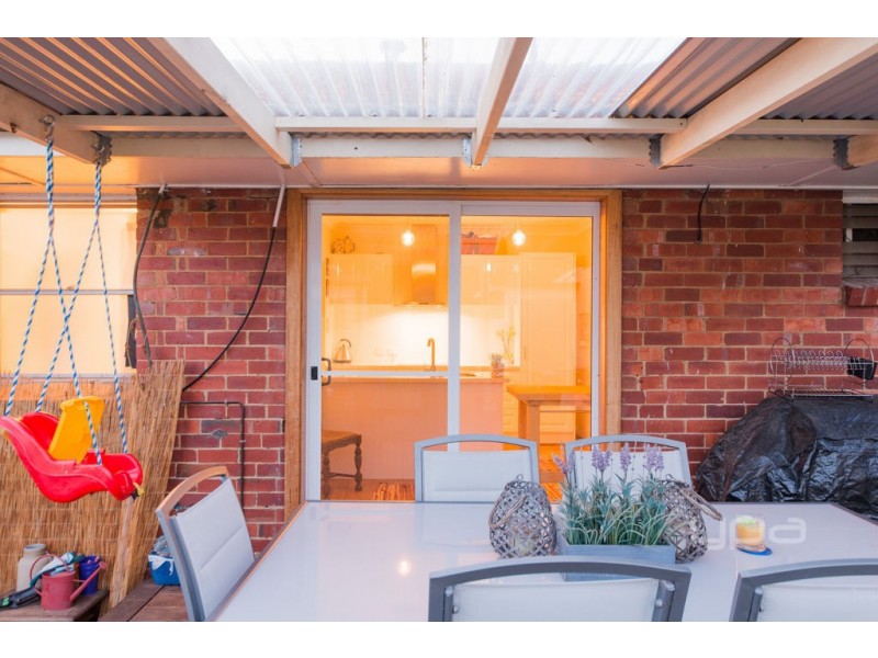 2 Bannister Street, Jacana VIC 3047