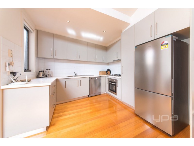 4/20 Ridge Road, Oak Park VIC 3046