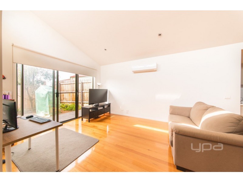 4/20 Ridge Road, Oak Park VIC 3046