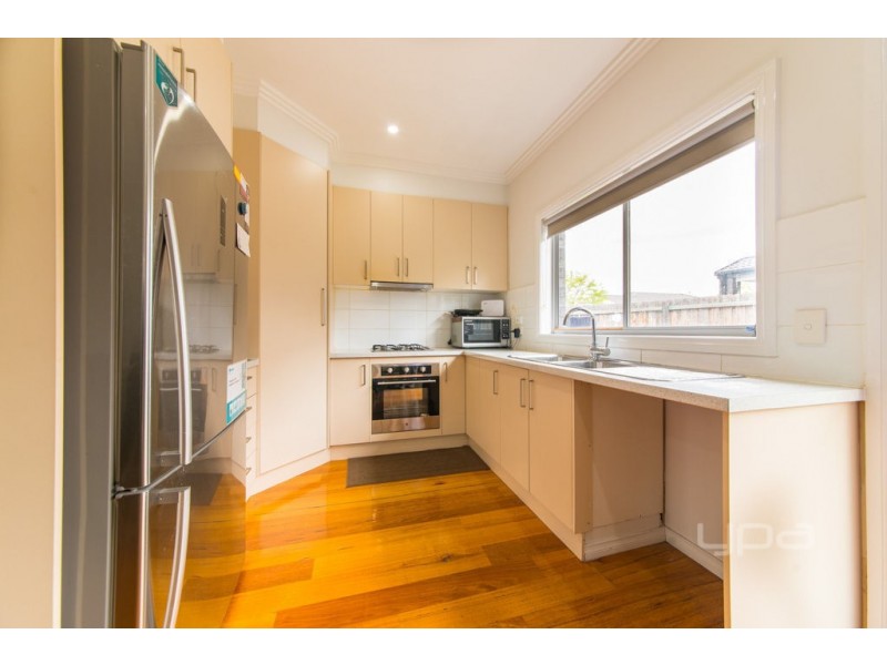 1/39 Glendenning Street, St Albans VIC 3021