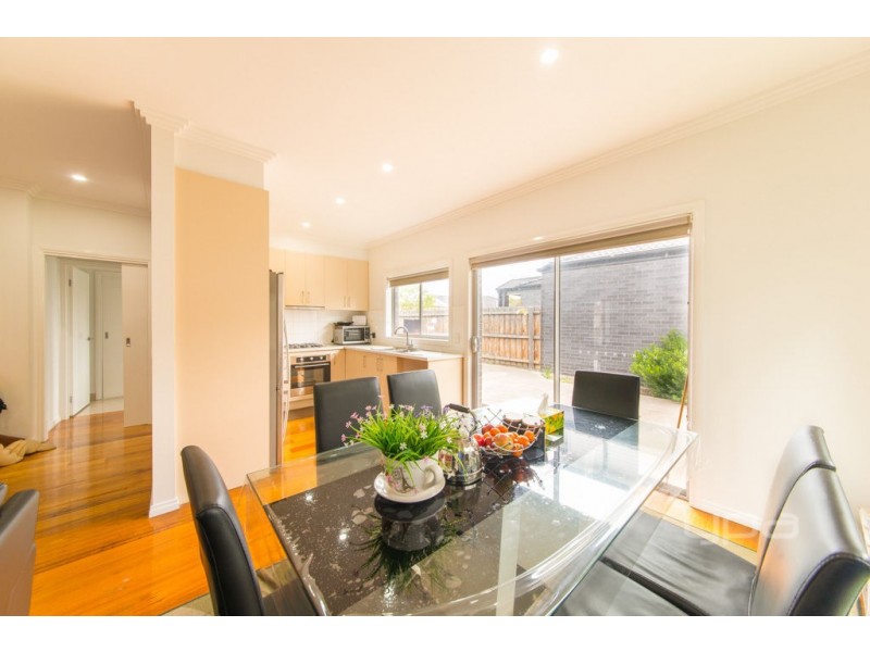 1/39 Glendenning Street, St Albans VIC 3021