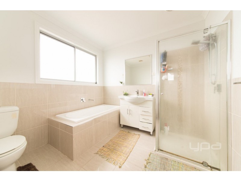 1/39 Glendenning Street, St Albans VIC 3021