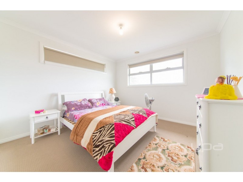 1/39 Glendenning Street, St Albans VIC 3021