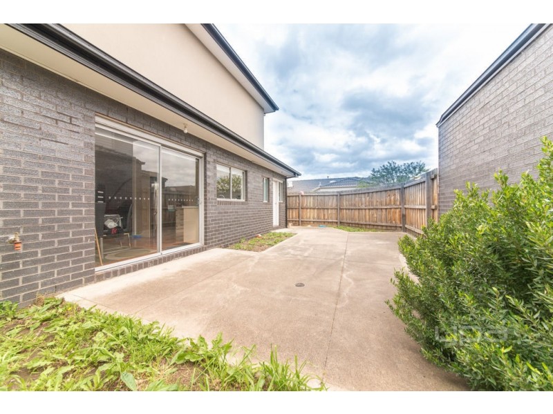 1/39 Glendenning Street, St Albans VIC 3021