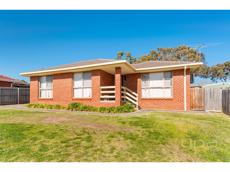 1/11 Elgata Close, Meadow Heights VIC 3048