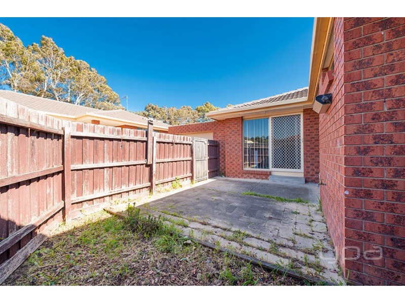 1/11 Elgata Close, Meadow Heights VIC 3048
