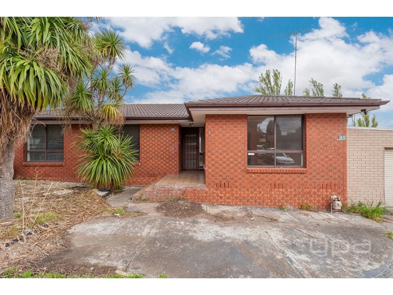 2/14 Weemala Court, Meadow Heights VIC 3048