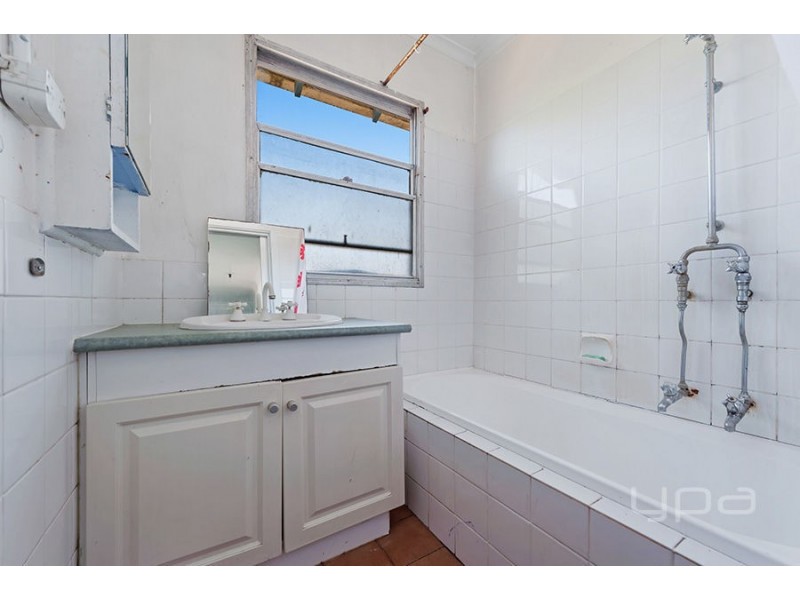 4 Echuca Street, Dallas VIC 3047