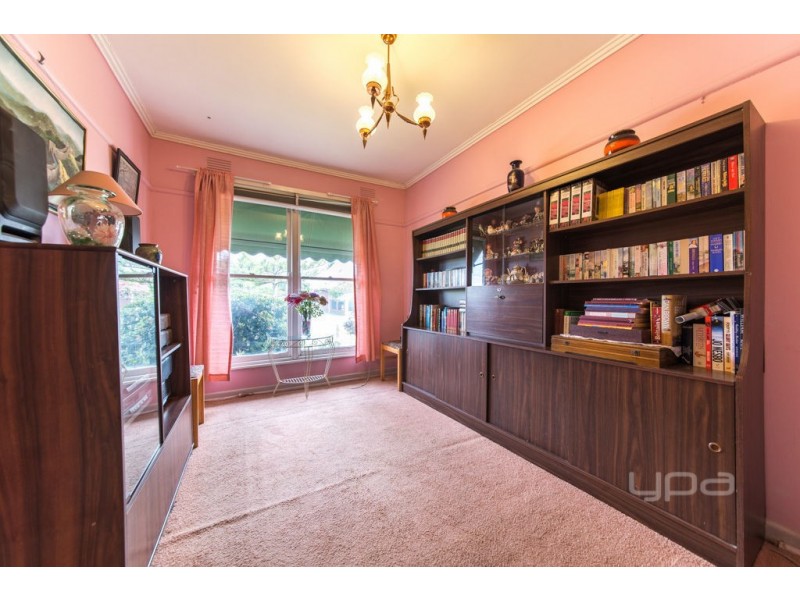 22 Hales Crescent, Jacana VIC 3047