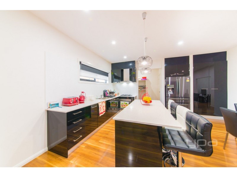 2/1029 Pascoe Vale Road, Jacana VIC 3047
