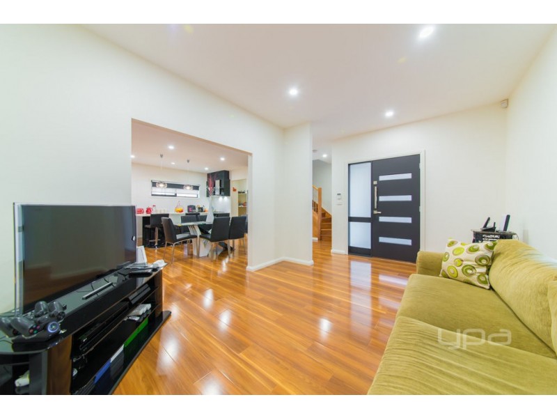 2/1029 Pascoe Vale Road, Jacana VIC 3047