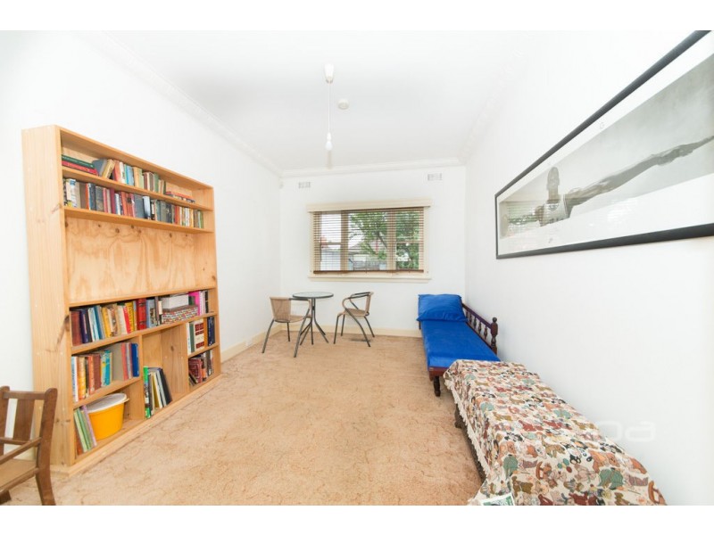 1 King Street, Glenroy VIC 3046