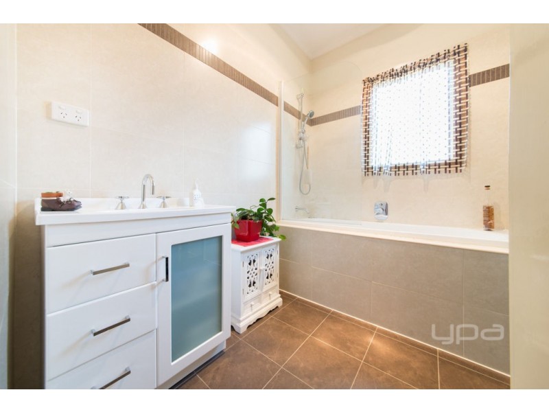 1 King Street, Glenroy VIC 3046