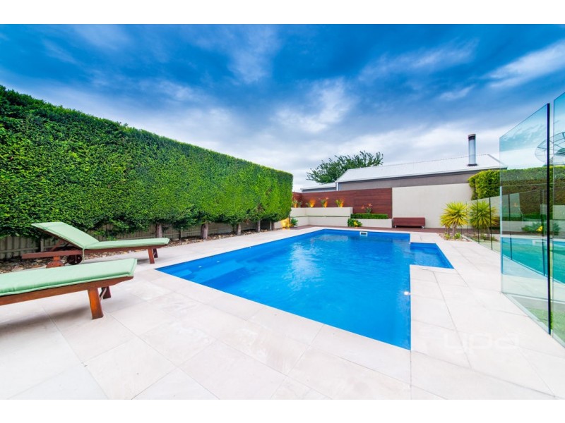 18 Dacelo Avenue, Broadmeadows VIC 3047