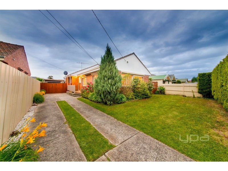18 Dacelo Avenue, Broadmeadows VIC 3047