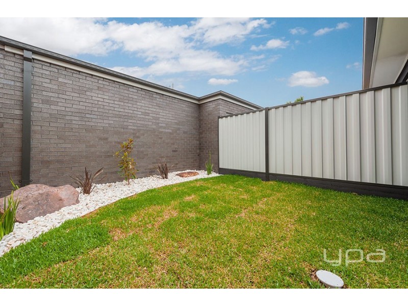 1/23 Gloucester Street, Hadfield VIC 3046