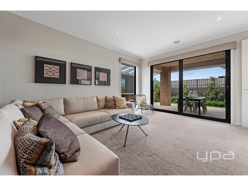 14 Stradling Rise, Mernda VIC 3754