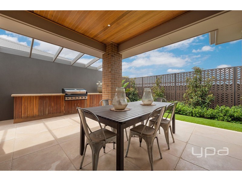 14 Stradling Rise, Mernda VIC 3754