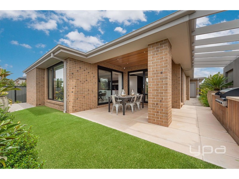 14 Stradling Rise, Mernda VIC 3754